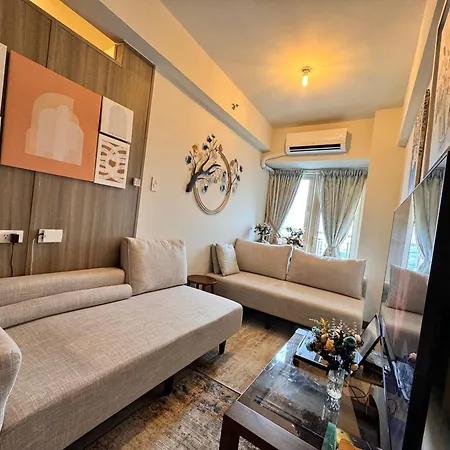 Penthouse Lvl Luxury Cndo Nr Moa Apartment